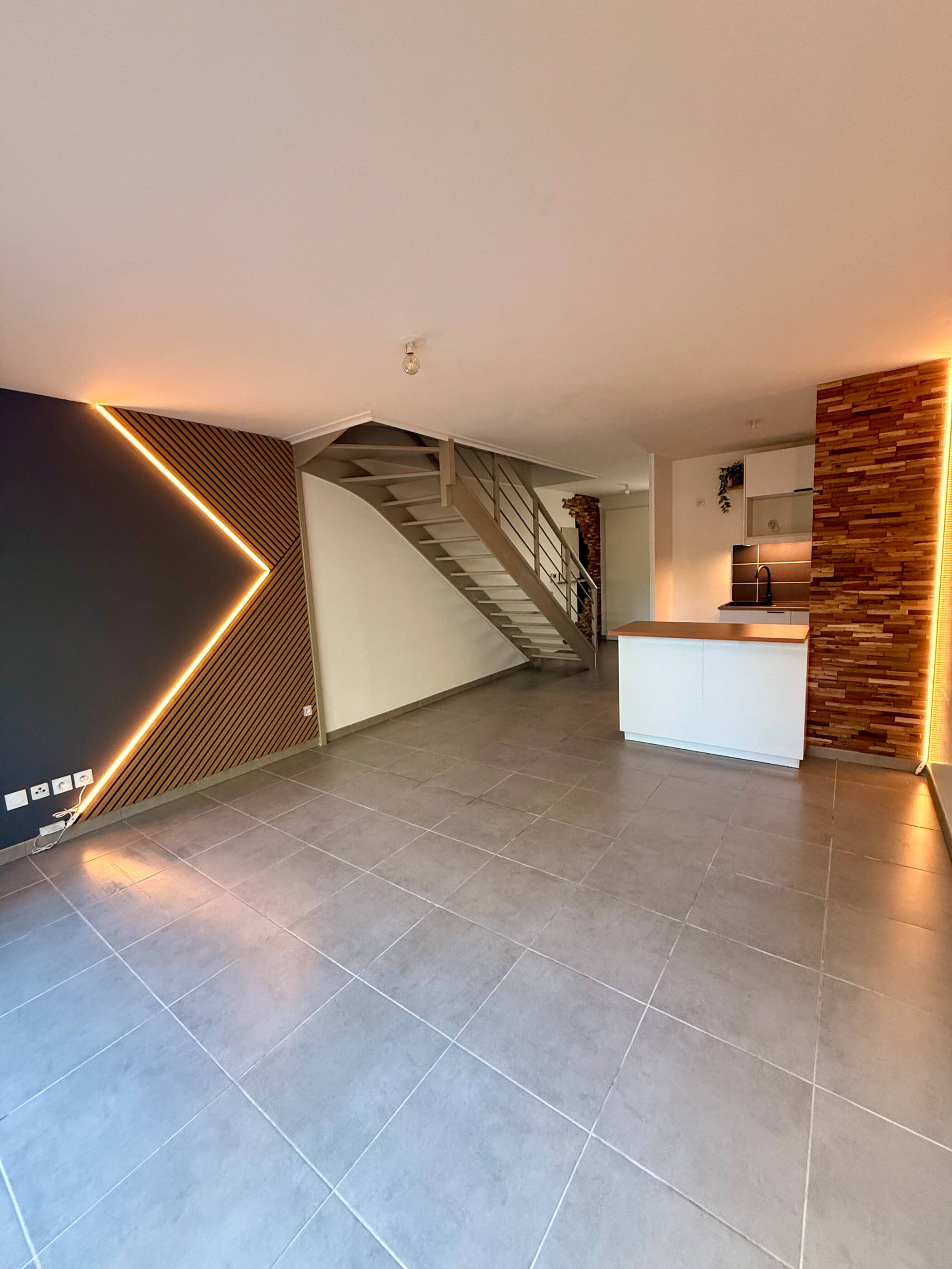 T3 Duplex Standing avec jardin privatif – Parking sécurisé – Toulouse Pech-David — 3