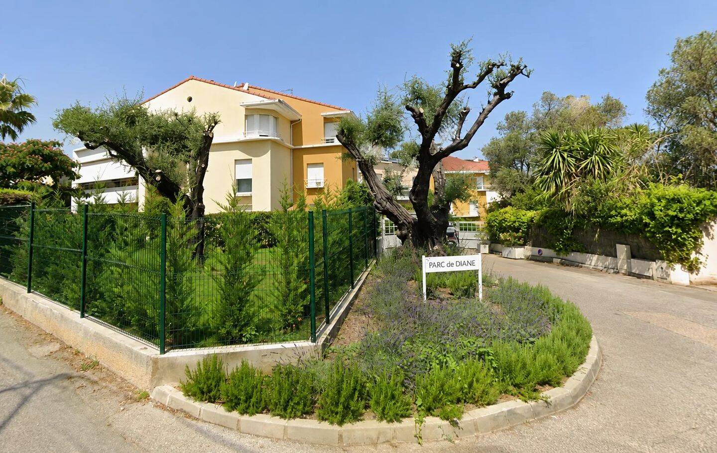 Appartement 4 pièces 100 m² · à Antibes · 100,1 m² · 660 000 €