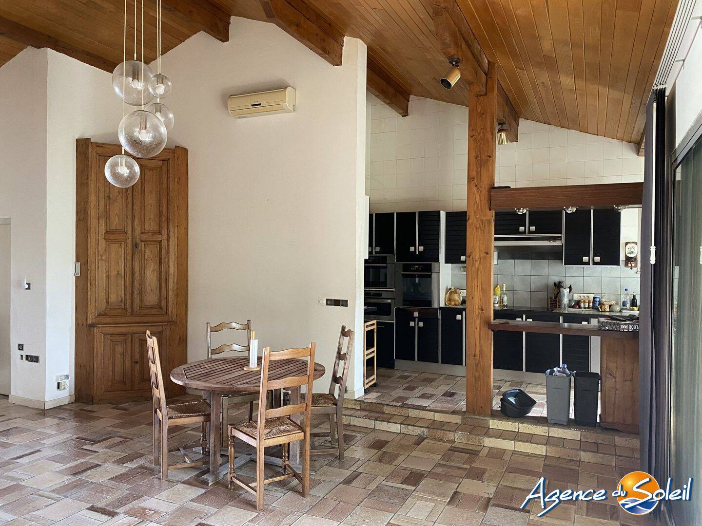 Maison 5 pièces 154 m² · à Caves · 154 m² · 590 000 €