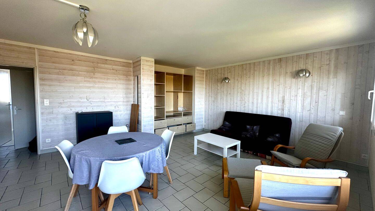 Appartement 4 pièces 80 m² · à Bordeaux · 79,6 m² · 1 250 €/mois