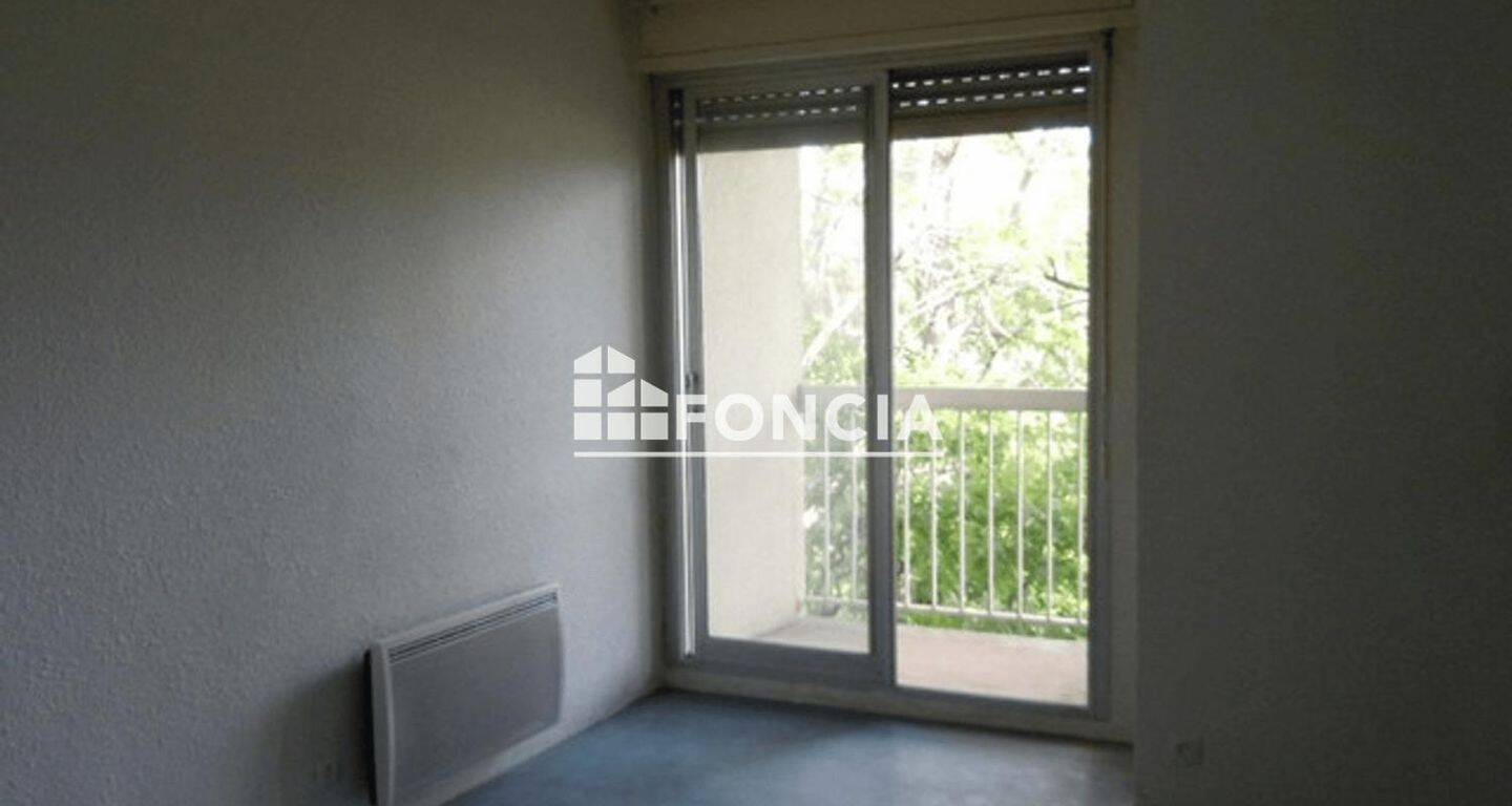 Appartement 1 pièce 18 m² · à Nîmes · 18,5 m² · 380 €/mois