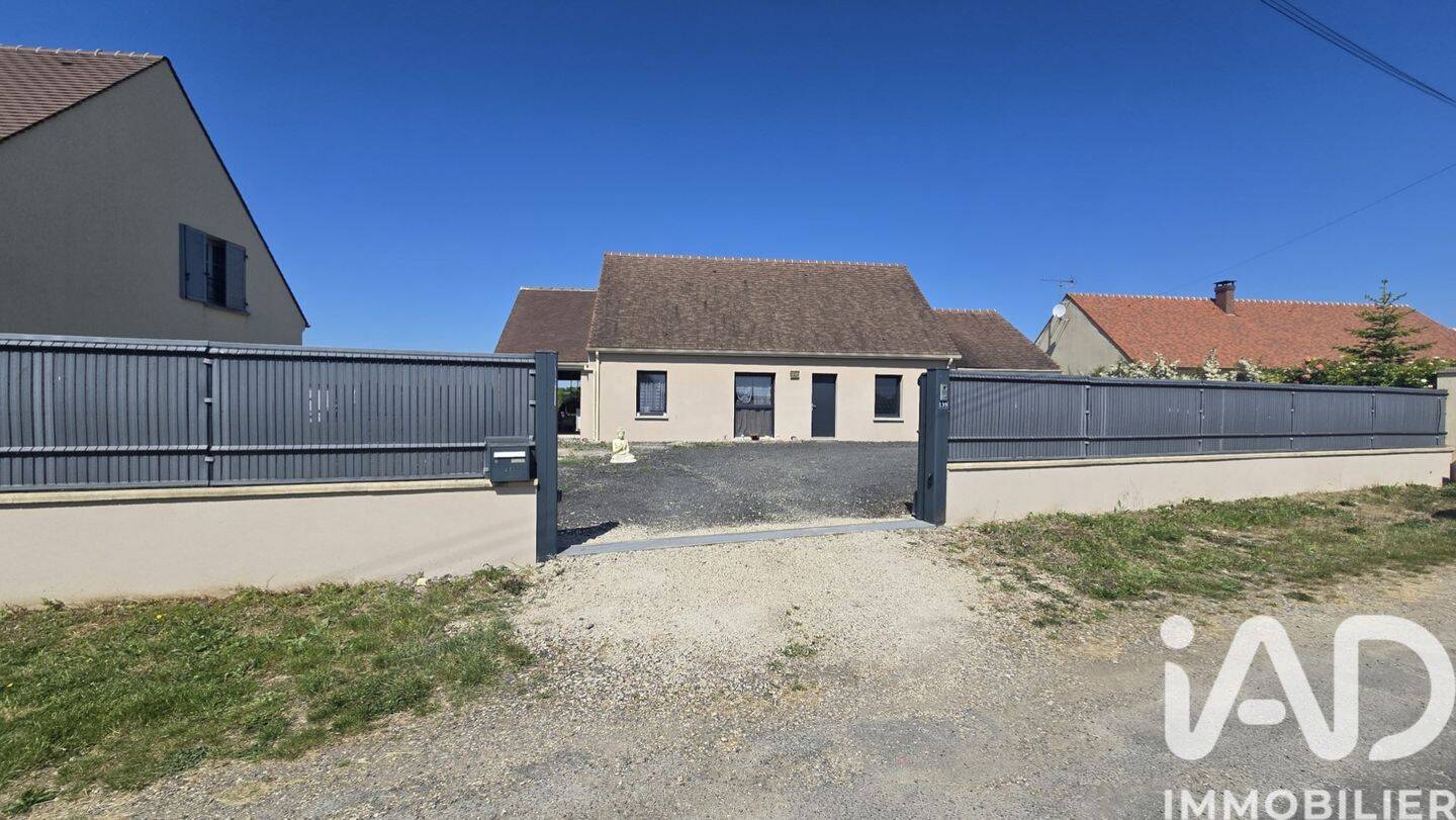 Maison 5 pièces 103 m² · à Briarres-sur-Essonne · 103 m² · 250 000 €