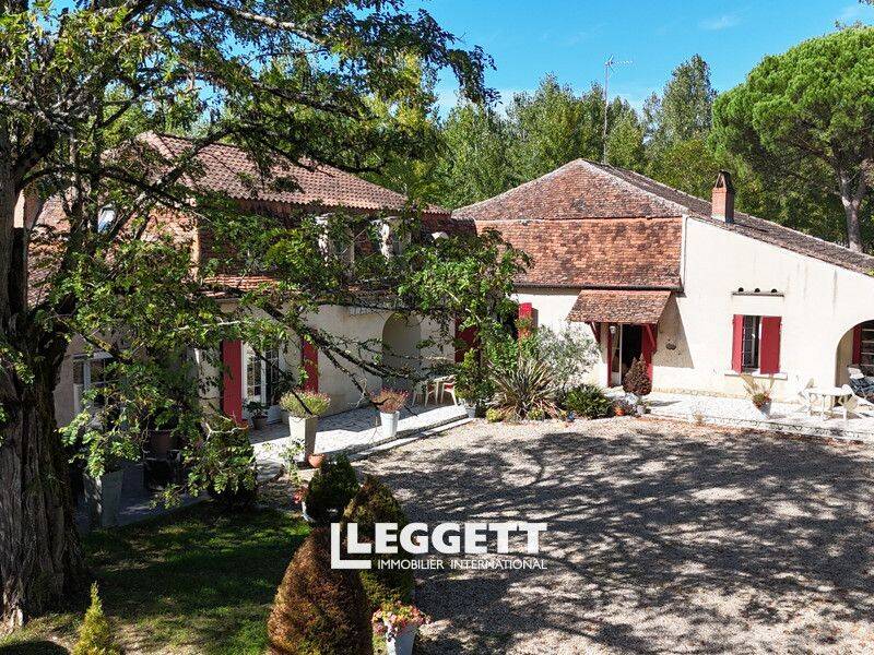 Maison 13 pièces 348 m² · à Prigonrieux · 348 m² · 525 000 €