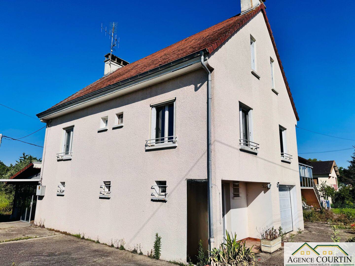 Maison 5 pièces 125 m² · à Saint-Germain-du-Bois · 125 m² · 129 000 €