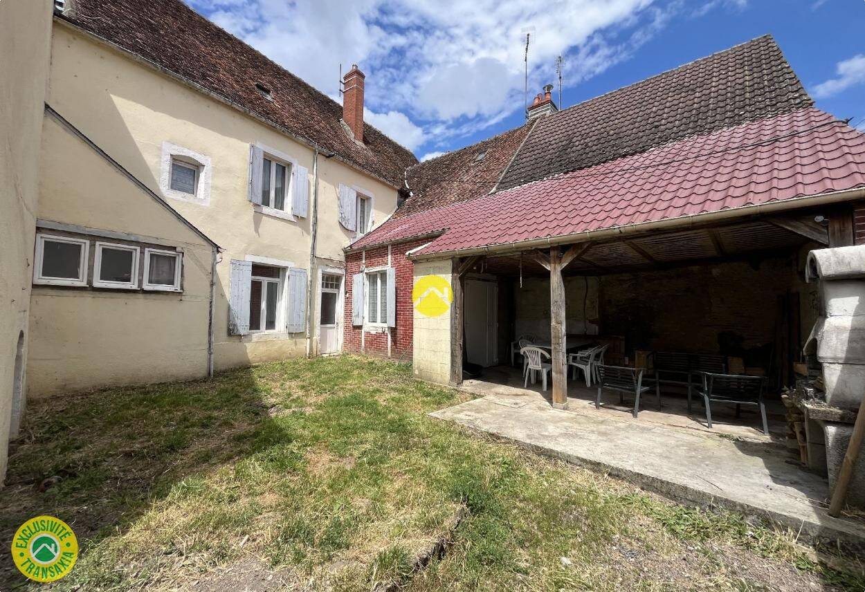 Maison 8 pièces 159 m² · à Châteauneuf-sur-Cher · 159 m² · 82 500 €