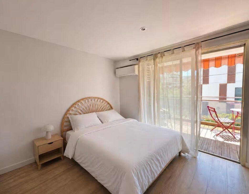 Appartement 1 pièce 30 m² · à Antibes · 30 m² · 850 €