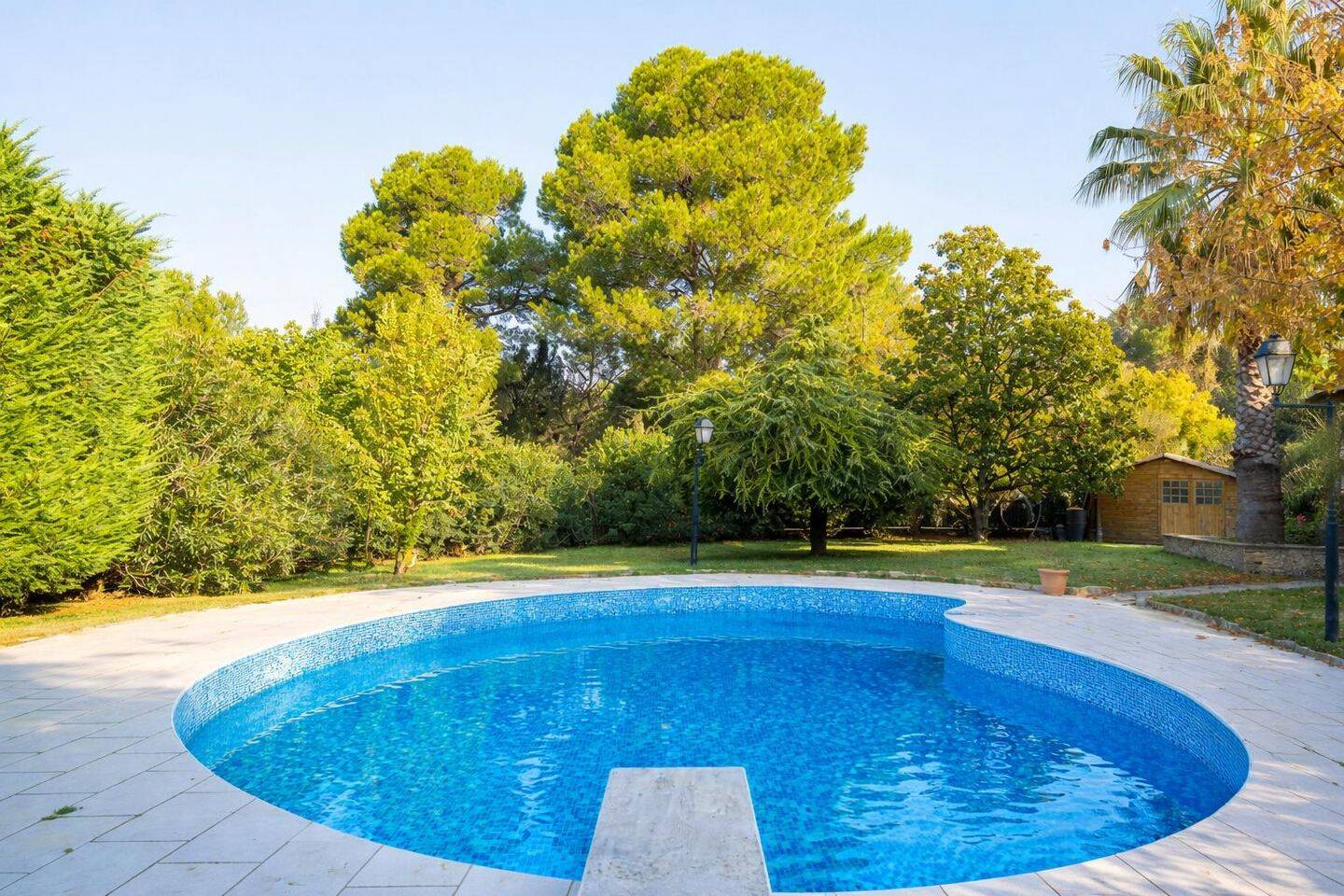 Maison 6 pièces 221 m² · à Marseille 11ème Arrondissement · 221 m² · 830 000 €