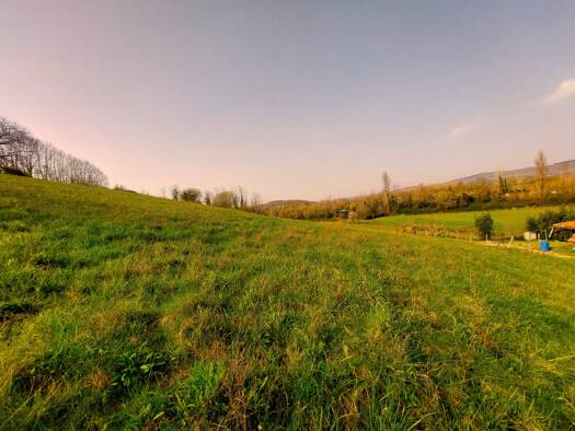 Terrain constructible viabilisé à vendre 73 000 € 1 287 m² de terrain Guiche 64520