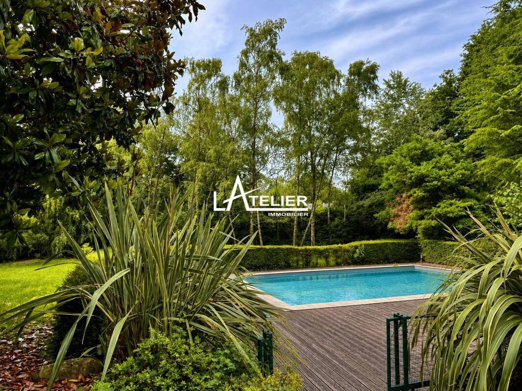 Maison 7 pièces 220 m² · à Sautron · 220 m² · 722 400 €