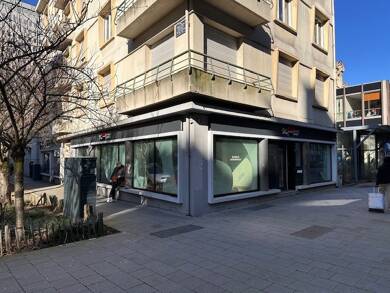 Local commercial à louer 3 000 € 100 m² de surface de vente Centre Rennes 35000