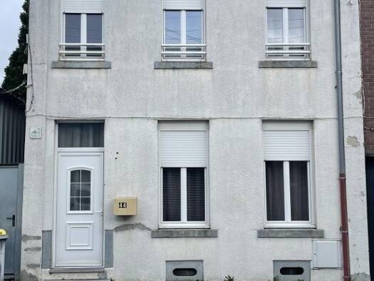 Maison jumelée à vendre 82 000 € 5 pièces 3 chambres 90 m² 342 m² de terrain Montplaisir-Sous Le Bois-Douzies-Faubourg Saint Quentin Maubeuge 59600