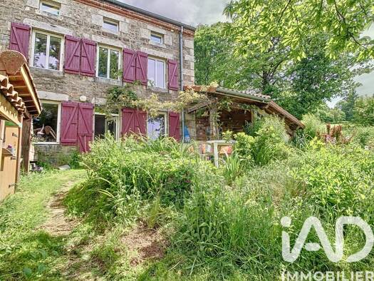 Maison à vendre 690 000 € 15 pièces 14 chambres 550 m² 2 986 m² de terrain Saint-Genest-Malifaux 42660