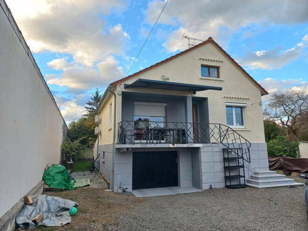 Maison 4 pièces 111 m² · à Bourges · 111 m² · 219 900 €