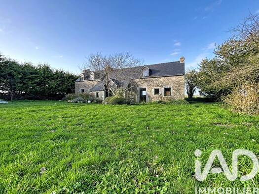 Maison de plain-pied à vendre 375 000 € 6 pièces 4 chambres 148 m² 3 853 m² de terrain Tréflez 29430