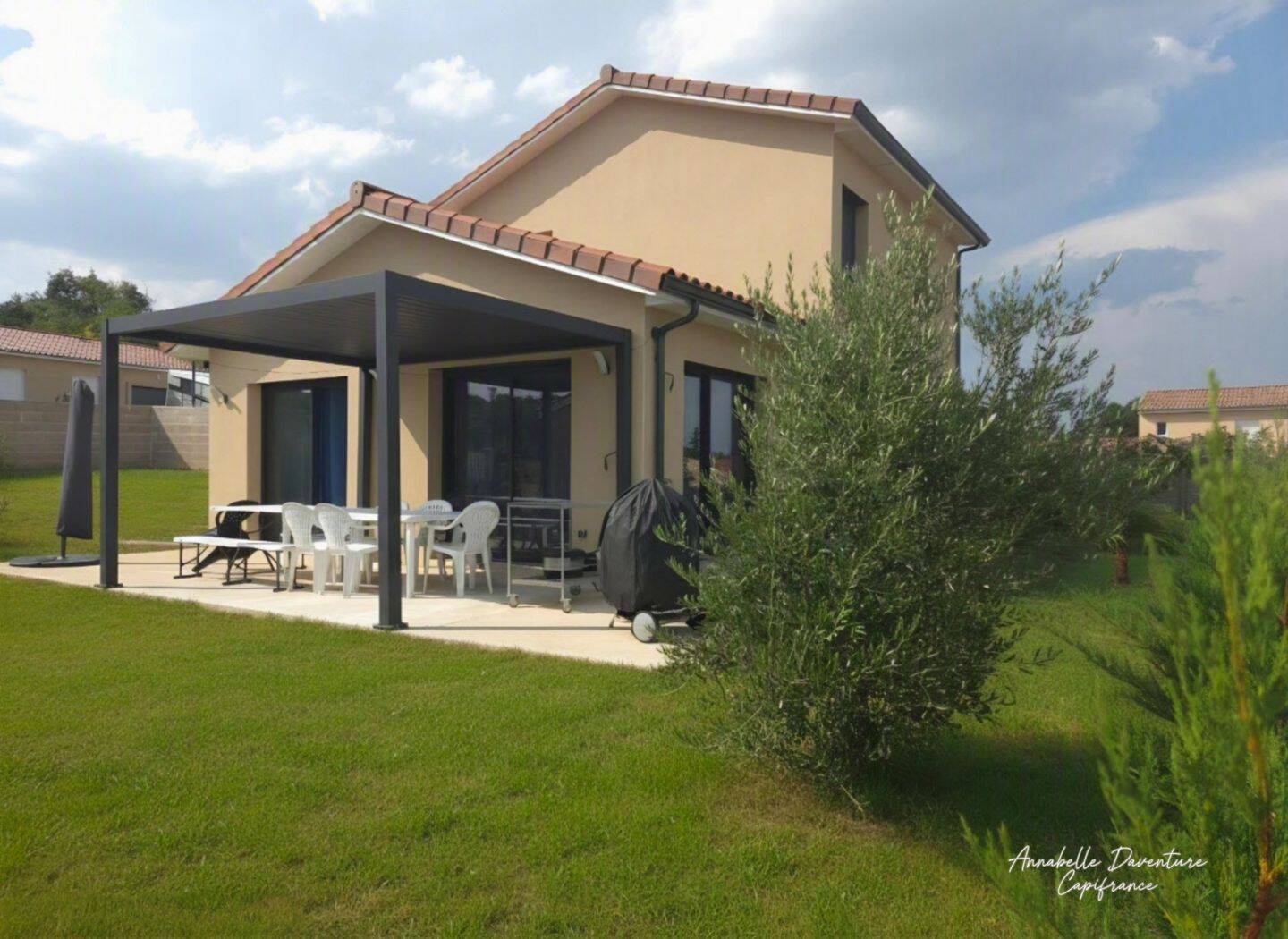 Maison 5 pièces 117 m² · à Hurigny · 117 m² · 385 000 €