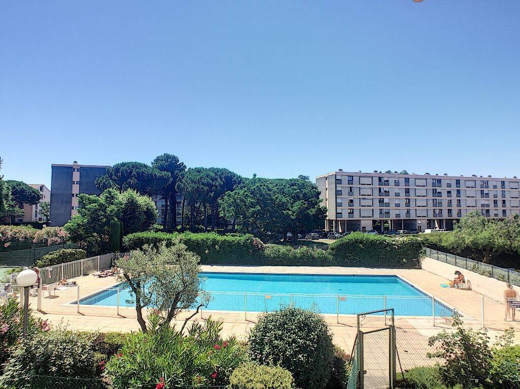 Appartement 1 pièce 22 m² · à Fréjus · 22 m² · 586 €/mois