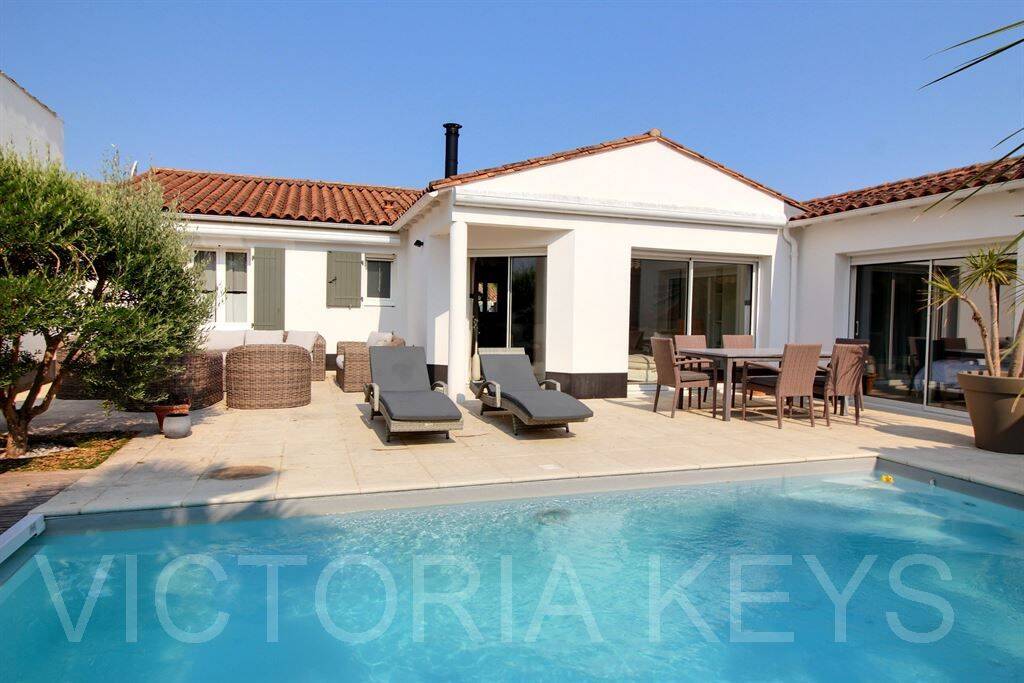 Maison 6 pièces 135 m² · à La Flotte · 135 m² · 1 575 000 €