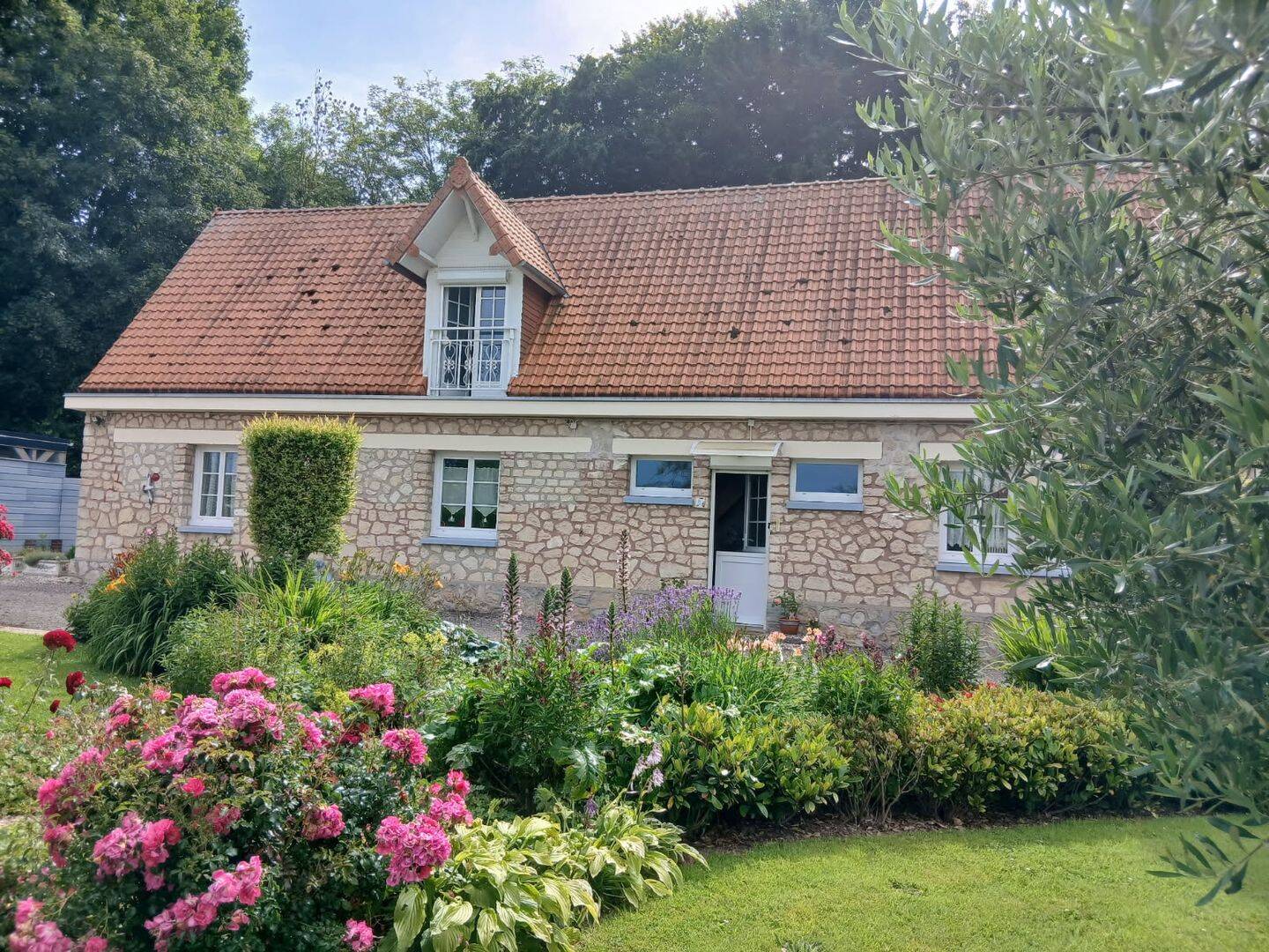 Maison 8 pièces 176 m² · à Brametot · 176 m² · 332 000 €