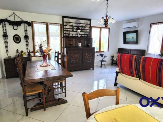 Maison en viager occupé Bouquet 184 000 € 5 pièces 3 chambres 117,5 m² 680 m² de terrain Ventenac-en-Minervois 11120