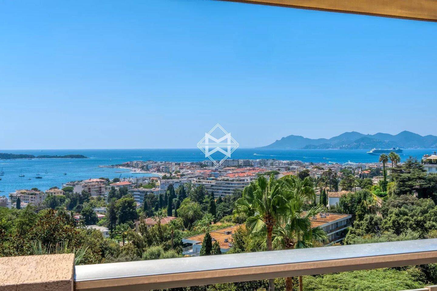 Appartement 4 pièces 110 m² · à Cannes · 110 m² · 2 350 000 €