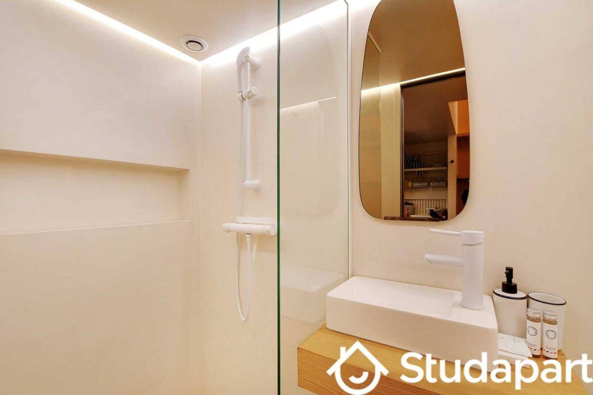 Appartement 1 pièce 14 m² · à Paris 6ème Arrondissement · 14 m² · 1 500 €