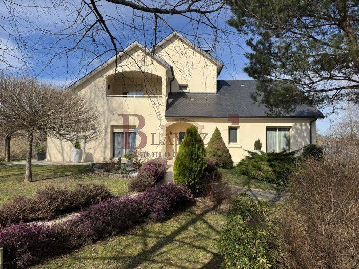 Maison 7 pièces 185 m² · à Égletons · 184,5 m² · 397 000 €