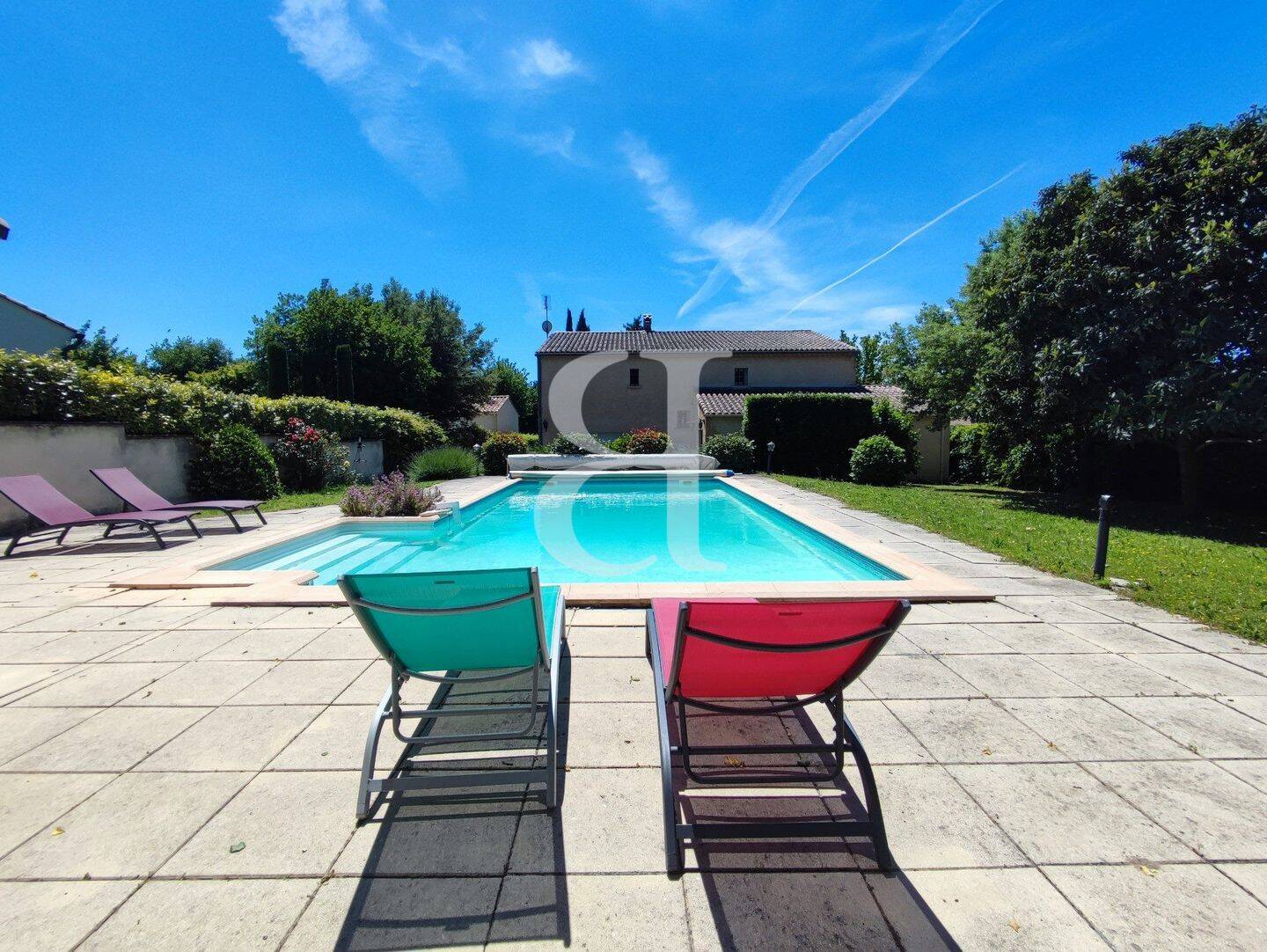 Maison 6 pièces 196 m² · à Valréas · 196 m² · 465 000 €