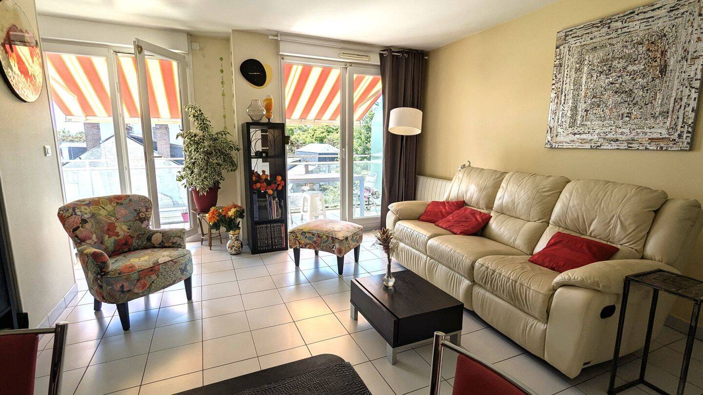 Appartement 3 pièces 54 m² · à Bourges · 54 m² · 742 €