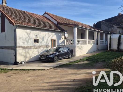 Maison à vendre 169 500 € 7 pièces 4 chambres 140 m² 808 m² de terrain Désertines 03630