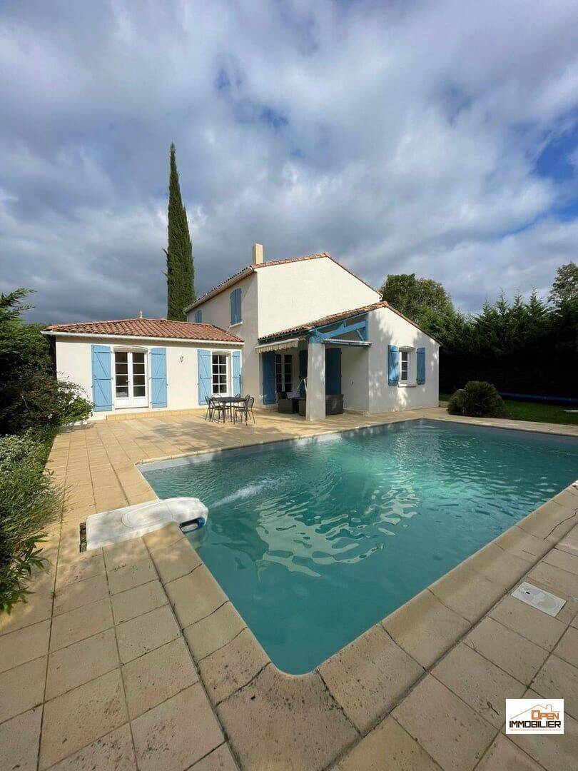 Maison 7 pièces 166 m² · à Niort · 166 m² · 342 200 €