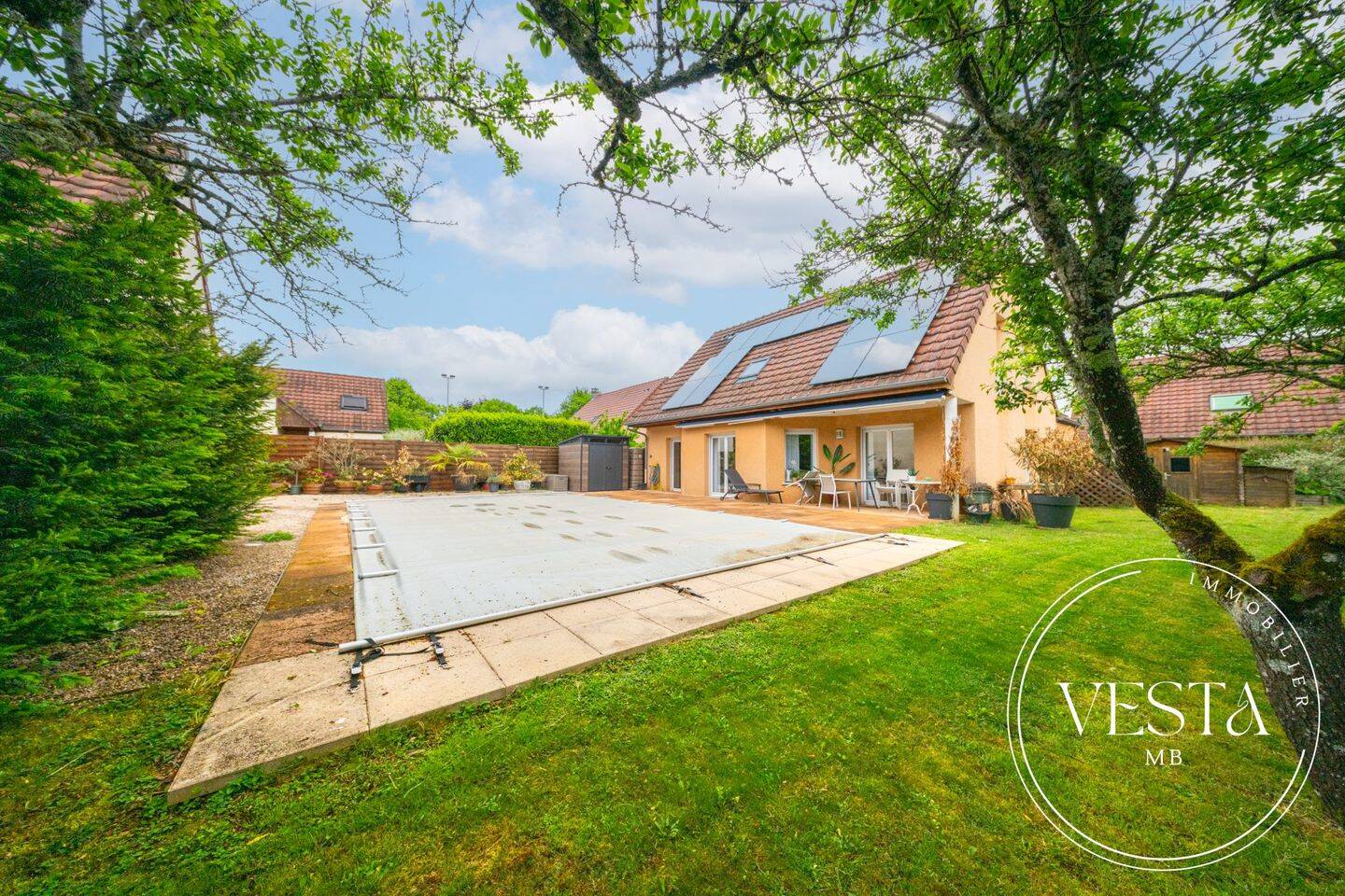 Maison 6 pièces 136 m² · à Daix · 135,7 m² · 499 000 €