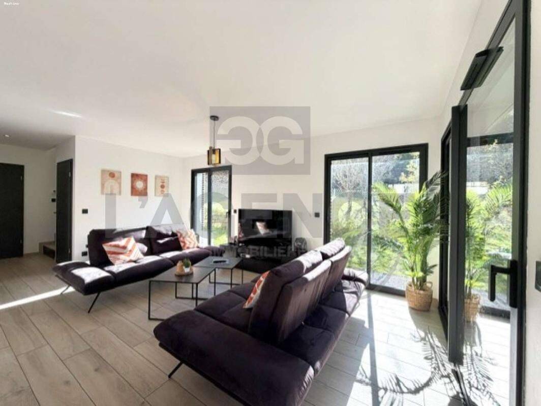 Maison 4 pièces 130 m² · à Scionzier · 130 m² · 470 000 €