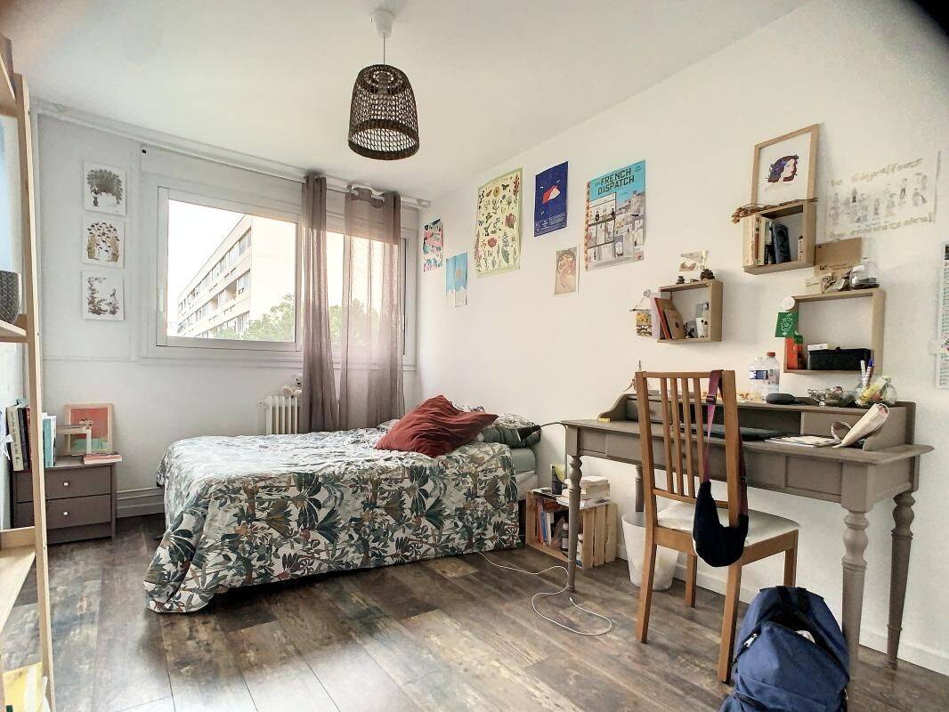1 pièce 10 m² · à Vénissieux · 10 m² · 490 €