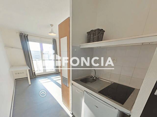 Appartement 1 pièce 18 m² · à Grenoble · 17,7 m² · 380 €