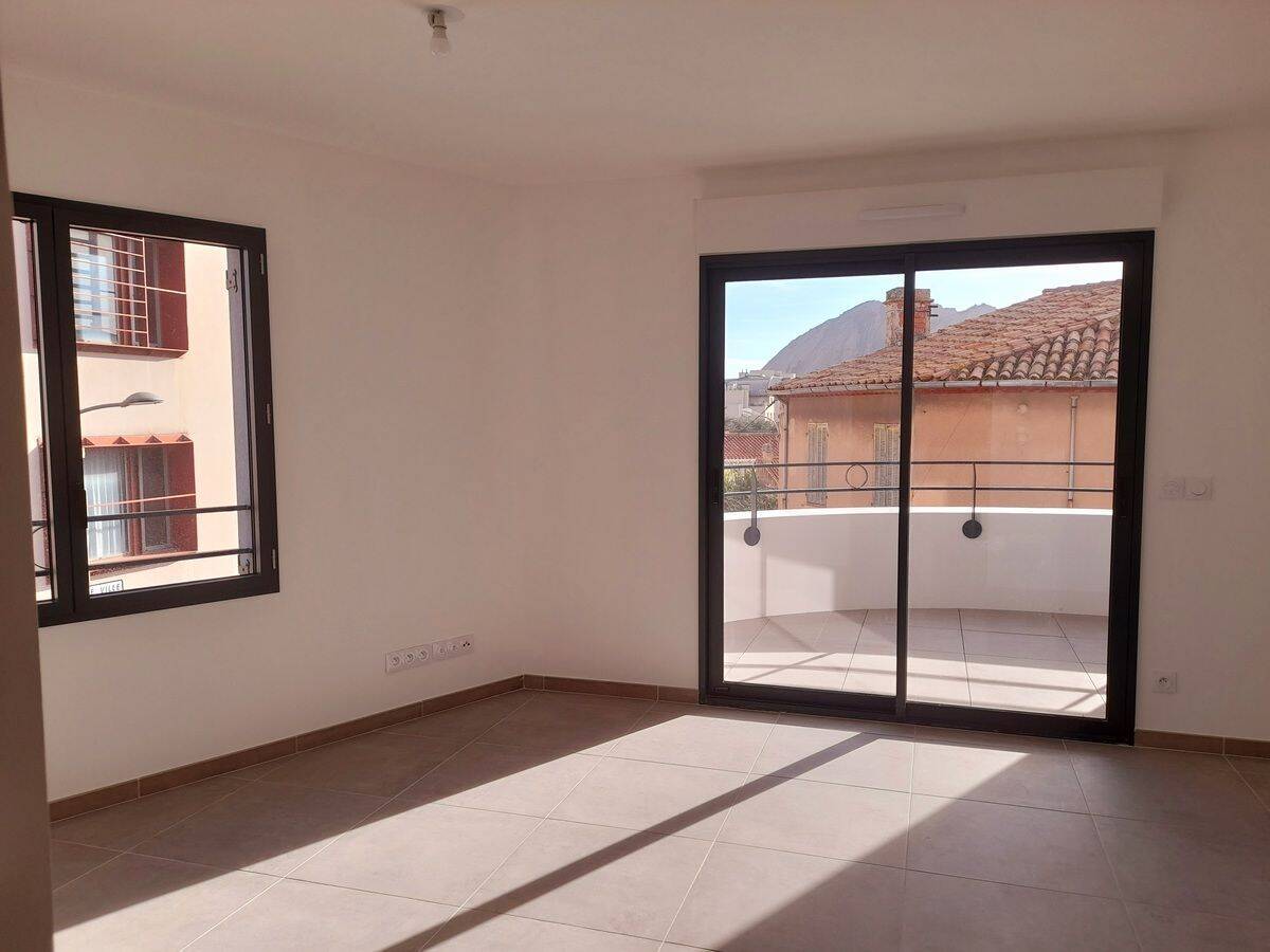 Appartement 3 pièces 64 m² · à La Ciotat · 63,6 m² · 1 237 €