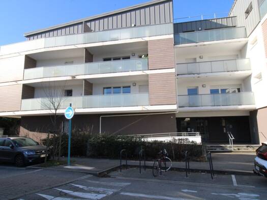 Appartement à vendre 290 000 € 3 pièces 2 chambres 69,4 m² RDC/4 Gières 38610