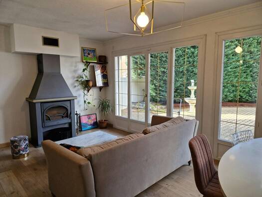 Maison à vendre 235 000 € 8 pièces 4 chambres 169 m² 455 m² de terrain Paris Roanne 42300