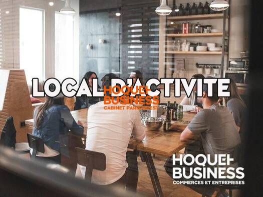 Local commercial à louer 7 069 € 230 m² de surface de vente Le Vieux-Saint-Maur Saint-Maur-des-Fossés 94100