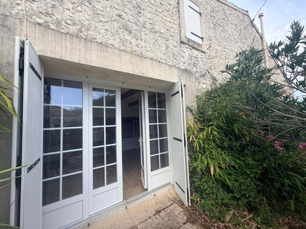 Maison 3 pièces 149 m² · à Sainte-Gemme · 149 m² · 165 000 €