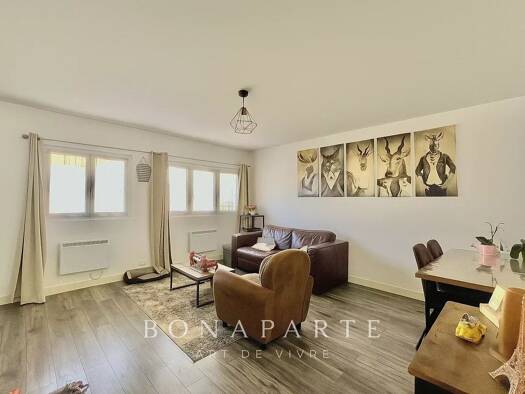 Maison à vendre 288 000 € 5 pièces 3 chambres 80 m² Village Villepreux 78450