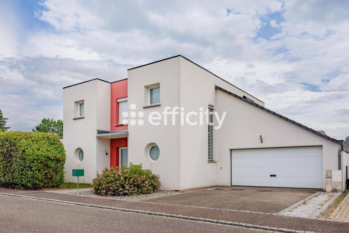 Maison 7 pièces 193 m² · à Herrlisheim · 193 m² · 474 900 €