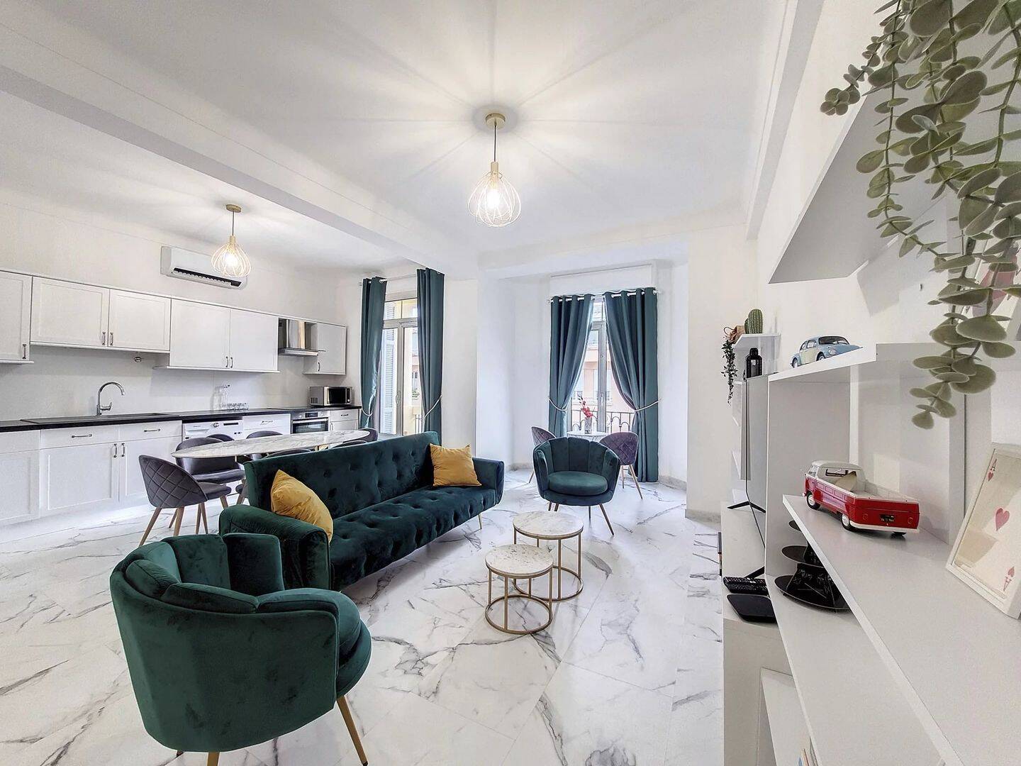 Appartement 4 pièces 83 m² · à Nice · 83 m² · 1 960 €/mois