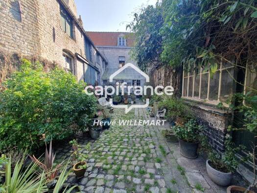 Maison à vendre 434 000 € 11 pièces 6 chambres 238 m² 616 m² de terrain Bergues 59380