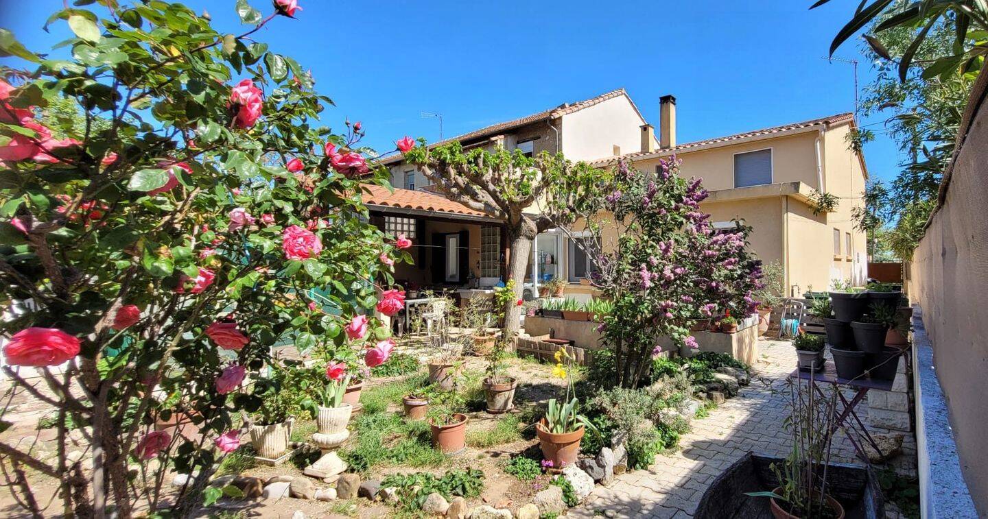 Maison 9 pièces 190 m² · à Paulhan · 189,6 m² · 329 000 €