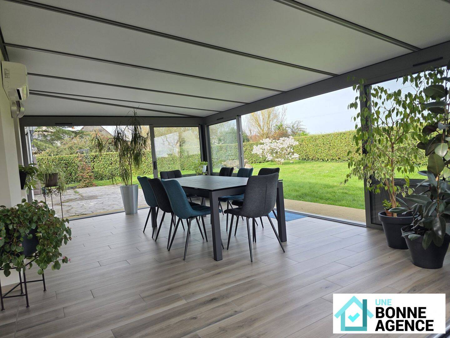 Maison 8 pièces 158 m² · à Saint-Antoine-du-Rocher · 158 m² · 432 900 €