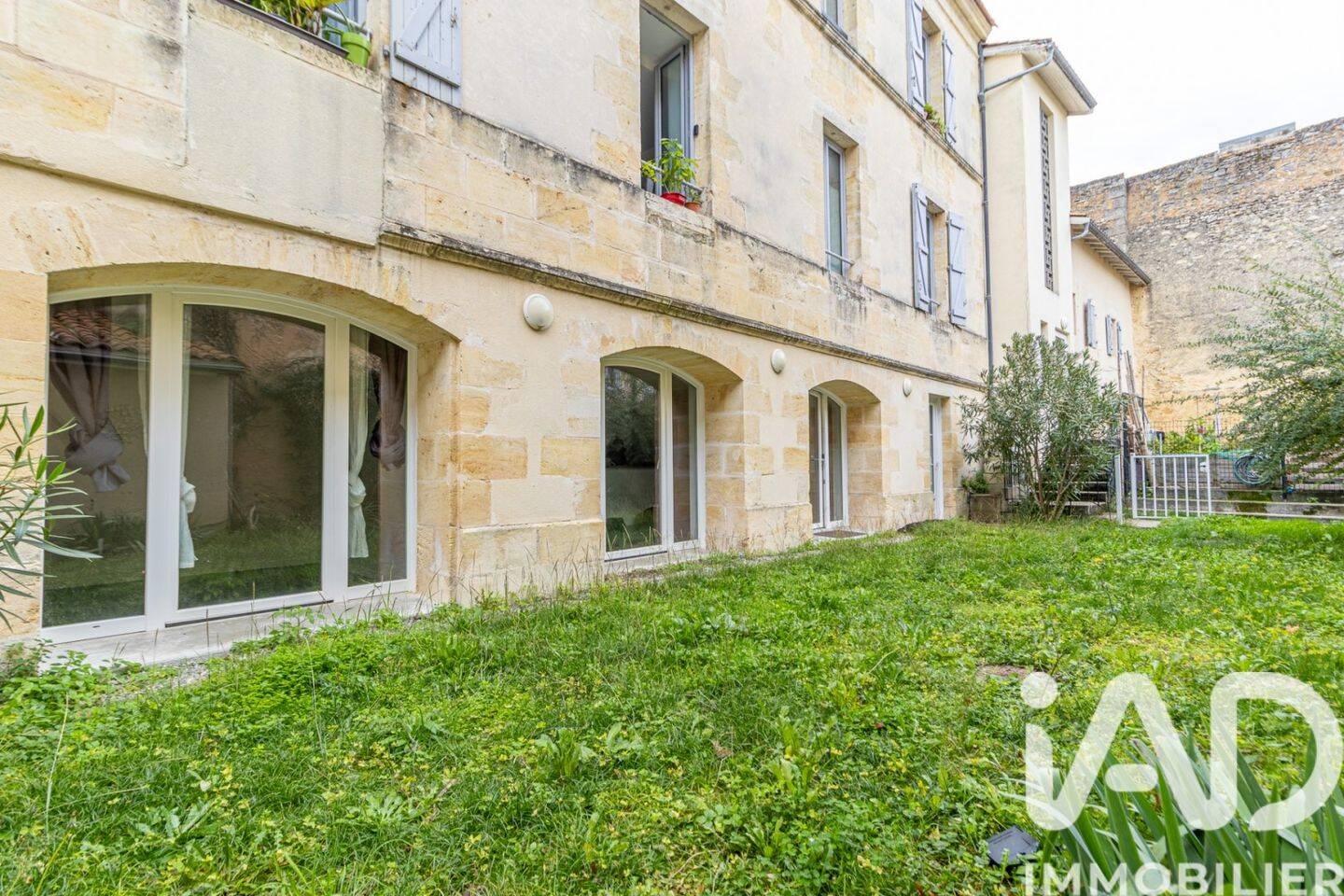 Appartement 4 pièces 120 m² · à Blaye · 120 m² · 160 000 €
