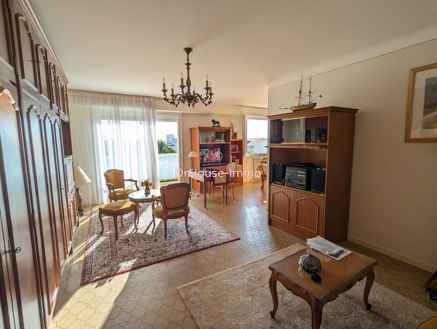 Appartement 2 pièces 74 m² · à Les Sables-d'Olonne · 73,8 m² · 299 900 €