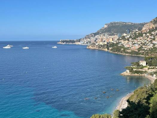 Appartement à vendre 140 000 € 1 pièce 26 m² RDC/2 Village-Cros de Caste-Coupiere-Mont Gros Roquebrune-Cap-Martin 06190