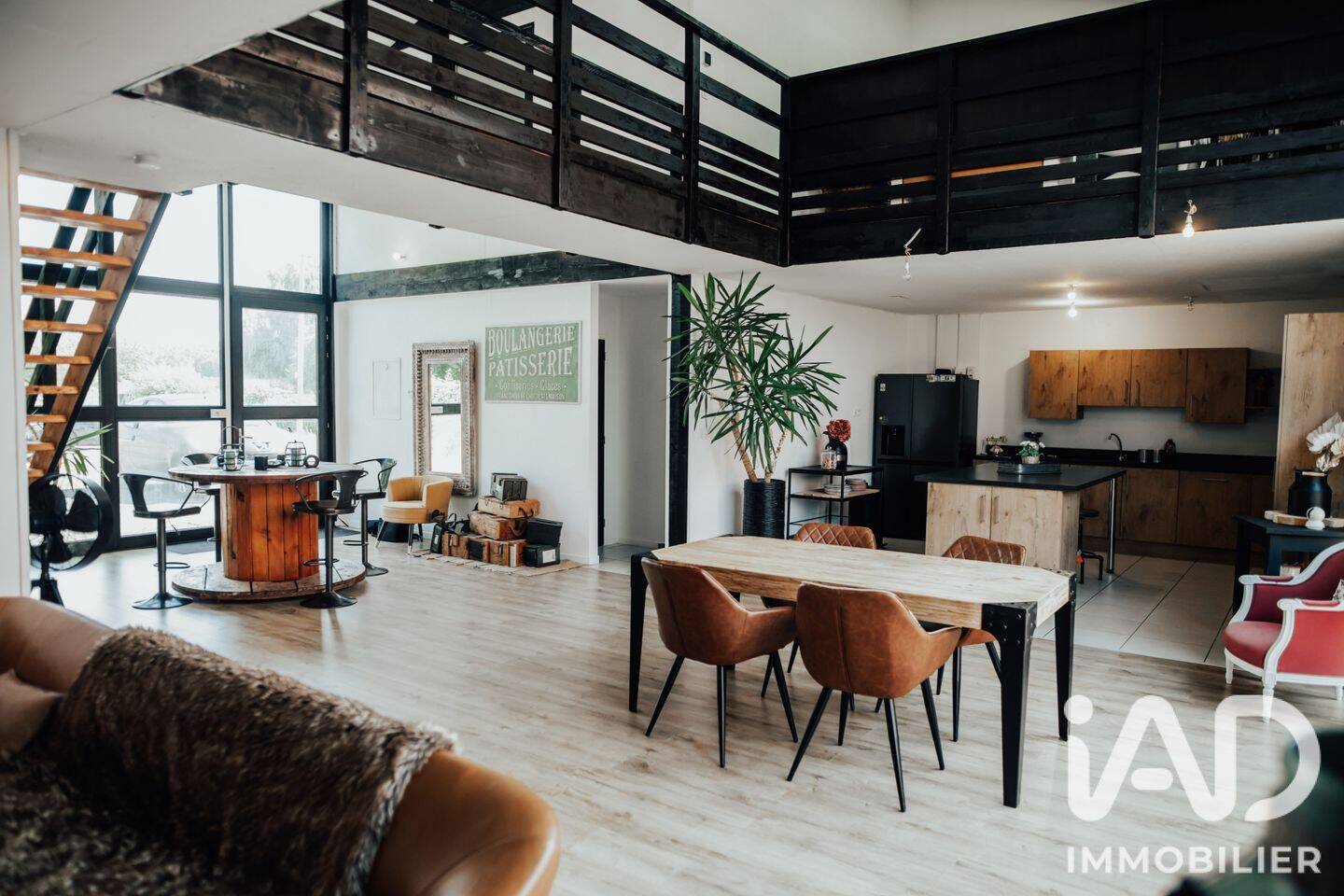Maison 4 pièces 214 m² · à Richebourg · 214 m² · 415 000 €