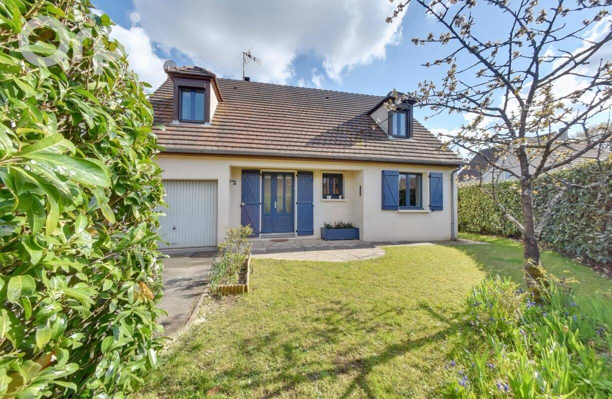 Maison 6 pièces 134 m² · à Senlis · 134 m² · 1 800 €